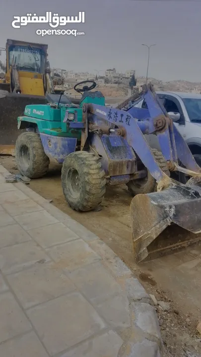 جرافه صغيره كبيرة للايجار يومي او شهري