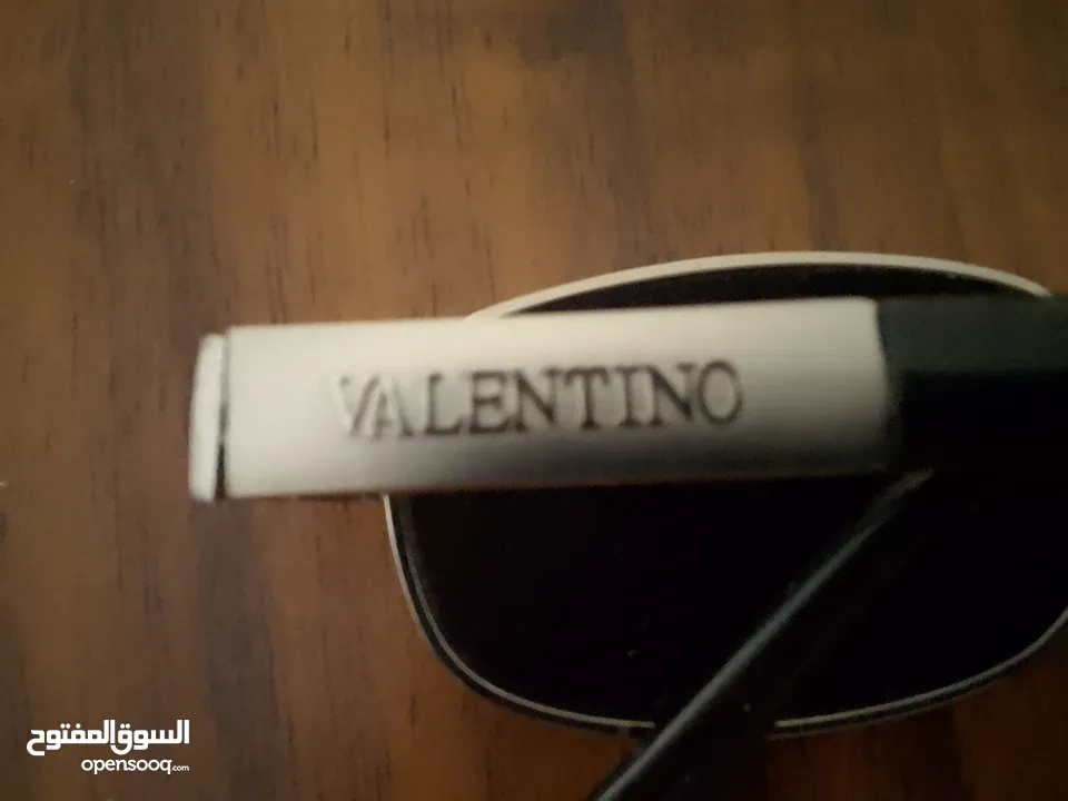 نظارات شمسية فلانتينو الايطالية الشهيرة