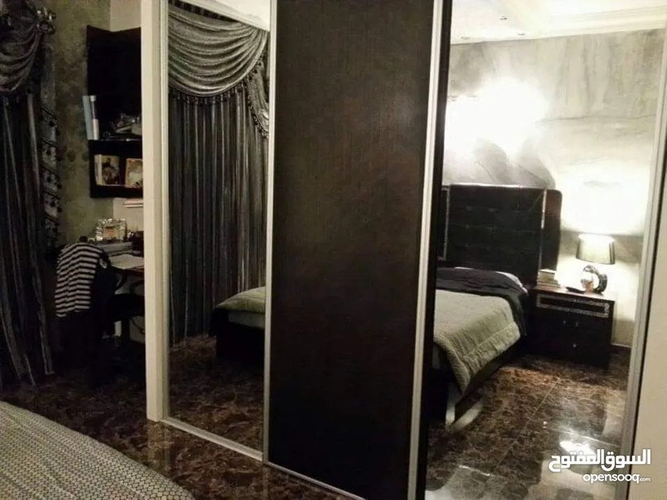 من المالك مباشره - الفحيص - روف اربع غرف ماستر مع طله بانوراميه