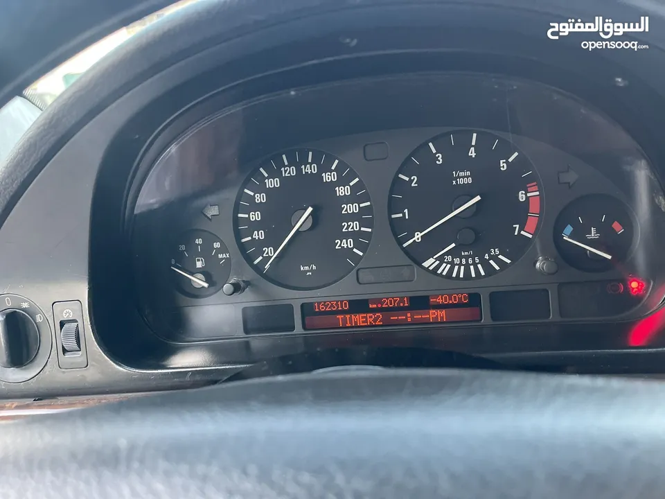 بي ام  e39 دب 520i موديل 1999 اصلي فحص كامل ثاني مالك في الاردن  قابل للفحص في داخل الشركة