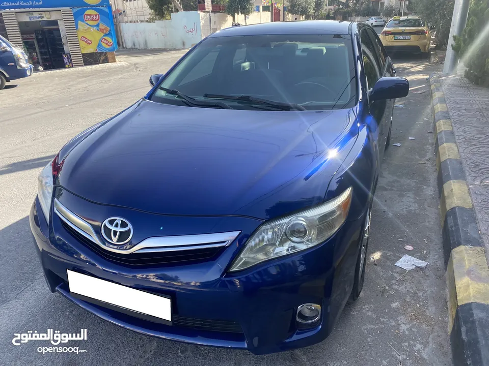 تويوتا كامري هايبرد 2011 بحاله الوكاله استخدام شخصي وبسعر 8100 دينار