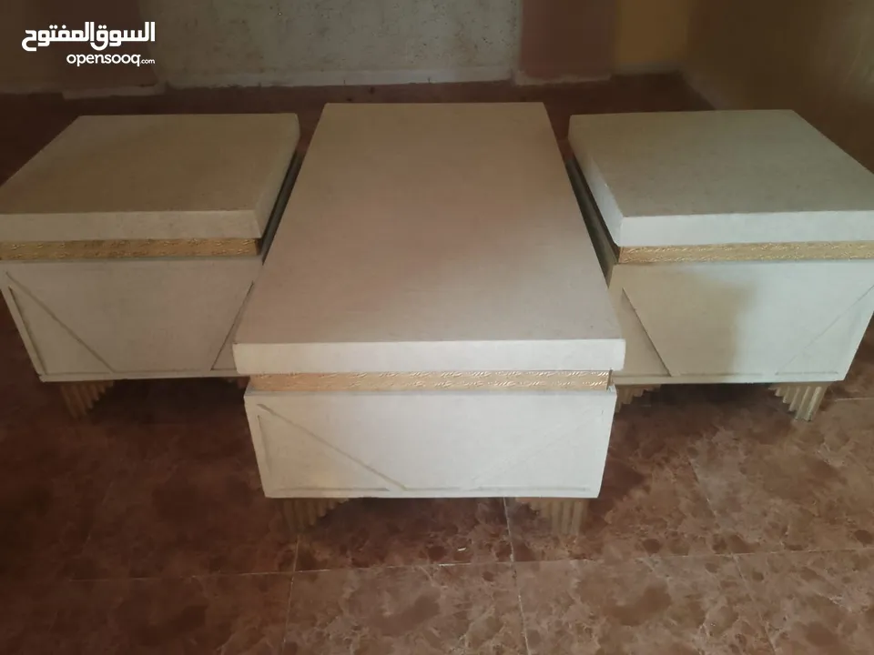 طاولات وسط
