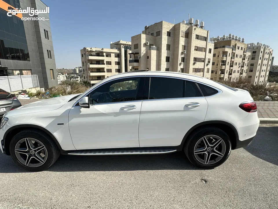 MERCEDES GLC 300E COUPE 4MATIC 2021