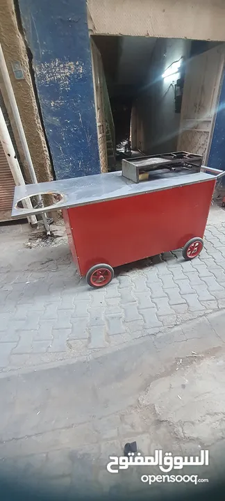 عربة طعام للبيع