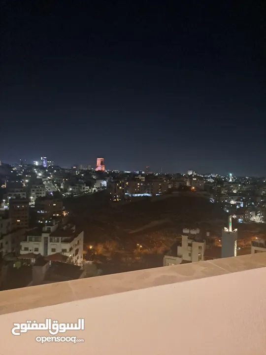 روف مفروش في عبدون مع ترس واسع