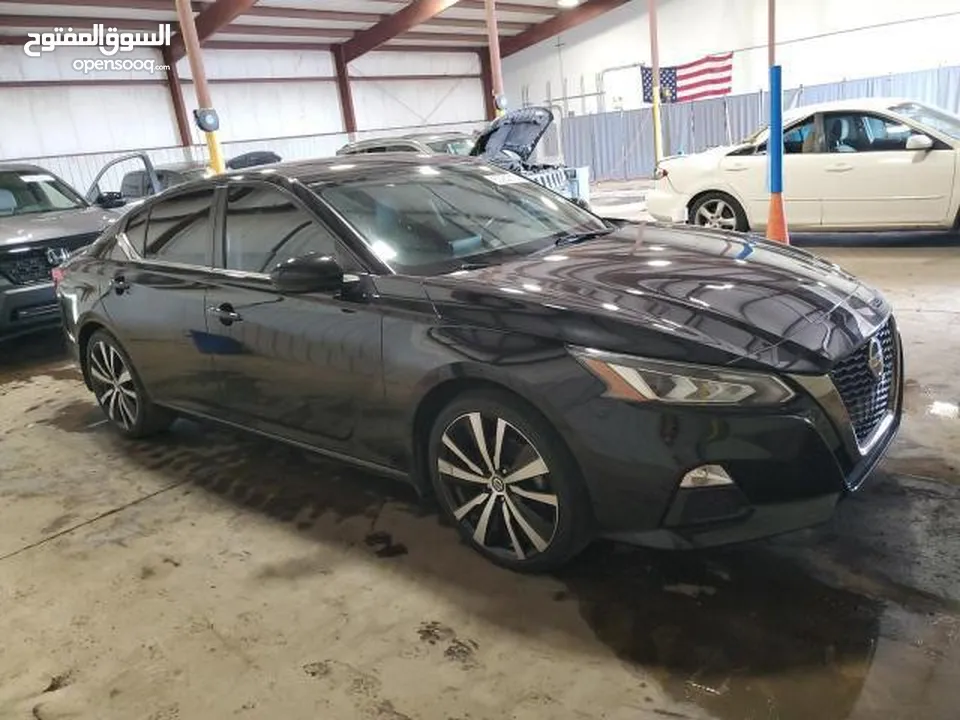 Nissan Altima model 2019 SR FULL OPTION Color is black interior interior is also black