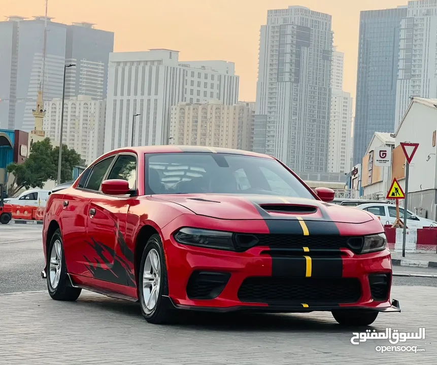 دوج شالجر وارد كندا موديل 2022 كيلومتر 25000