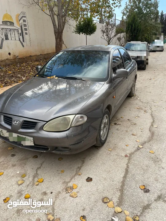 هيونداي لنترا 2000