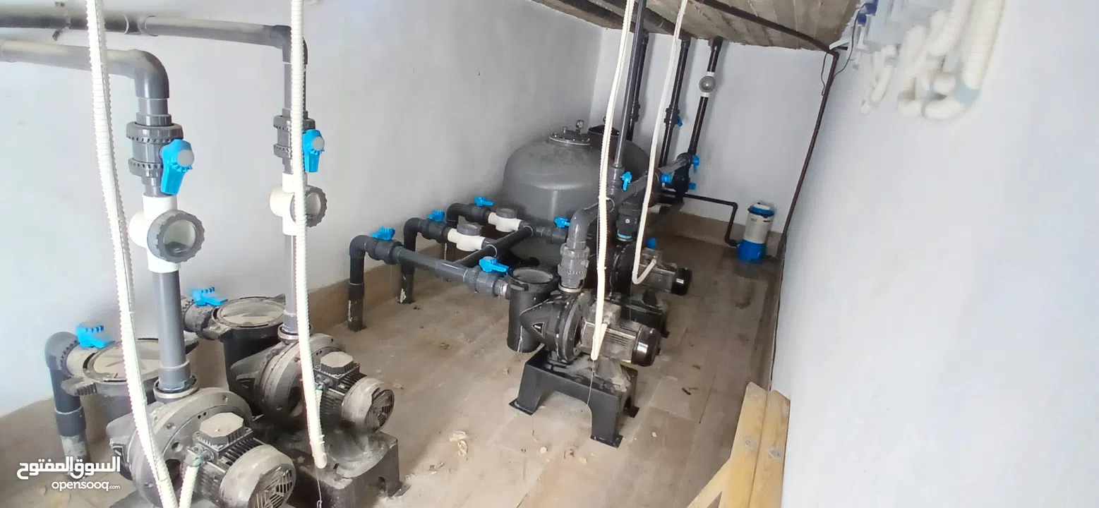 متخصصون في مواسير البيوت وتدفئة تحت البلاط وبرك السباحة