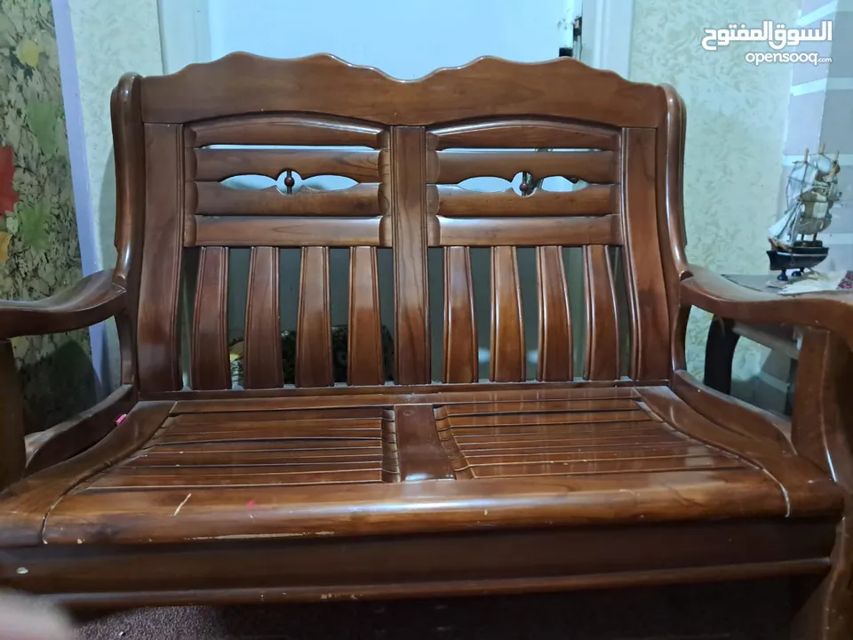 اثاث فخم للبيع اكثر من طقم موجود بل صور