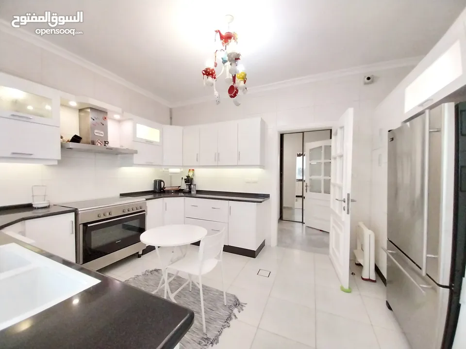 شقة للايجار في منطقة الدوار الرابع  ( Property 34980 )-174882272