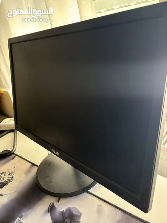 شاشة Asus 60hz 22 inch استعمل خفيف جدا
