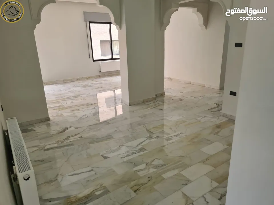 شقة مميزة للبيع في الصويفية - قرب زيت وزعتر طابق اول 150م تشطيب سوبر ديلوكس