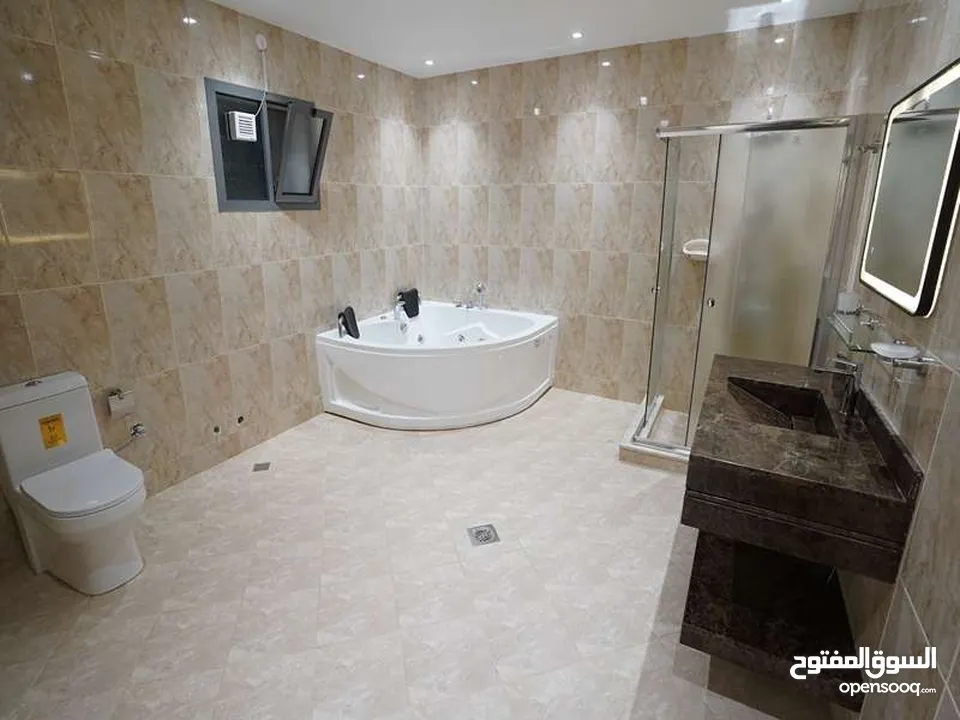 للبيع فيلا 7غرف.بمنطقه شرقان . لوكيشن مميز.مساحه واسعه .استلام فورى.