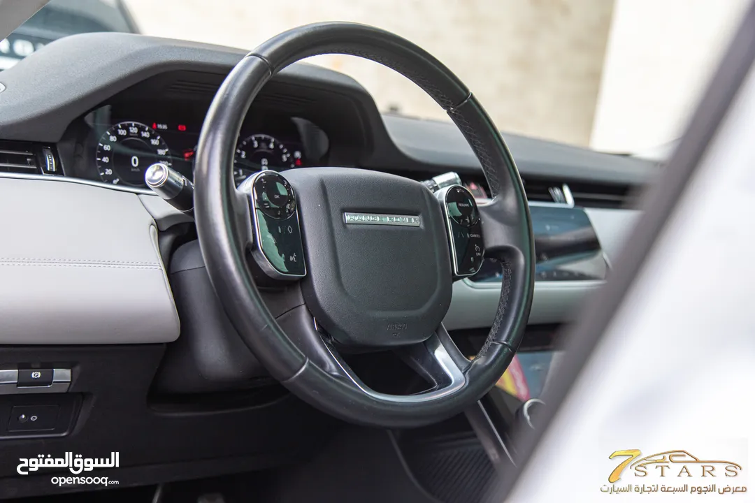 Range Rover Evoque 2020 P250 Se  السيارة وارد و صيانة الشركة و قطعت مسافة 33,000 كم فقط