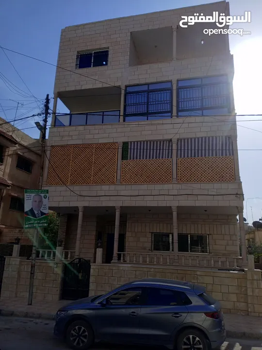 شقق  للبيع الزرقاء الجديده شارع 16بمساحات متعدده