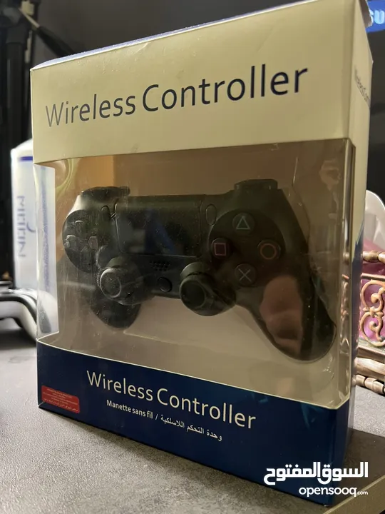 ايادي اصليةةة وكوبي بحالة الوكالة عالفحصص وكفالة شهر  للبيع ( متوفر عروض على الصيانه)Control ps4