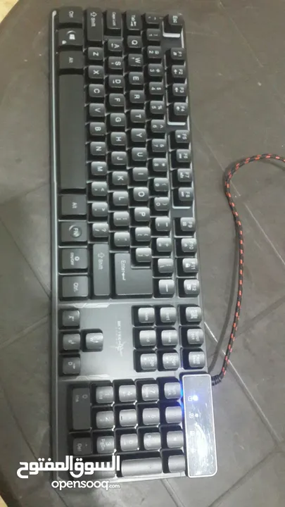 Keyboard gaming sky tech k1000