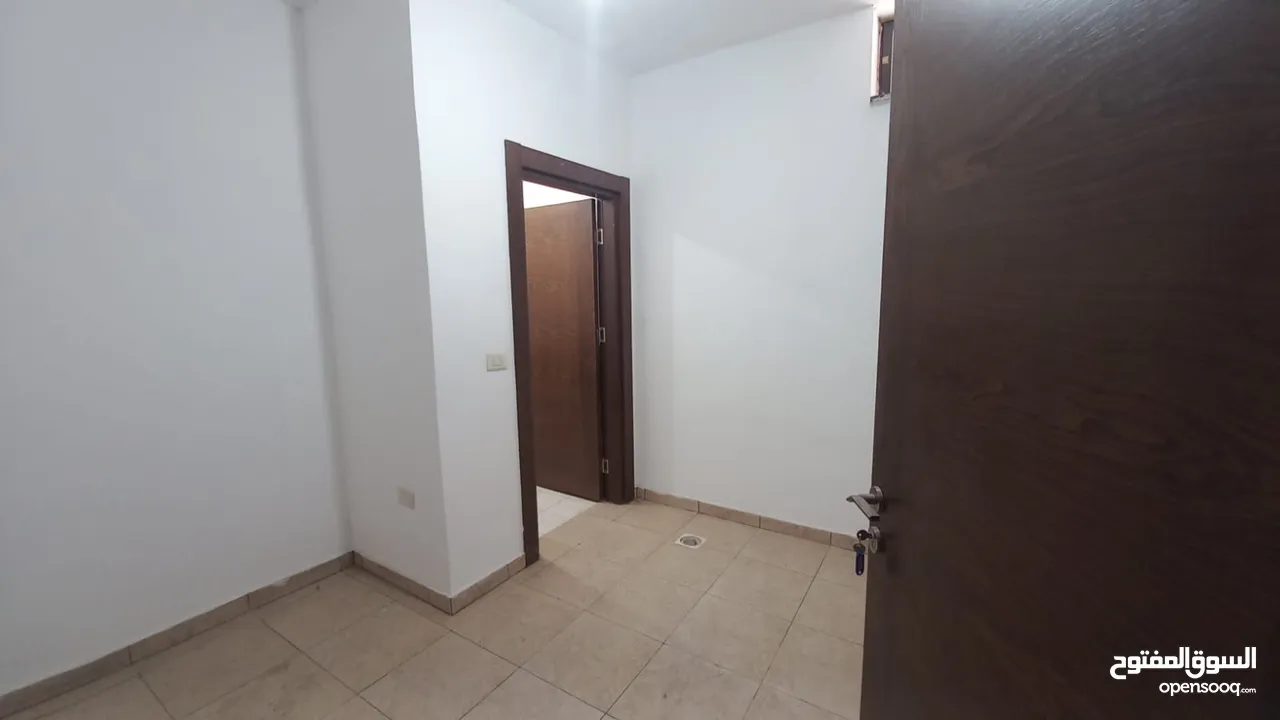 Villa for sale in Airport Road ( Property 42864 )-174782821