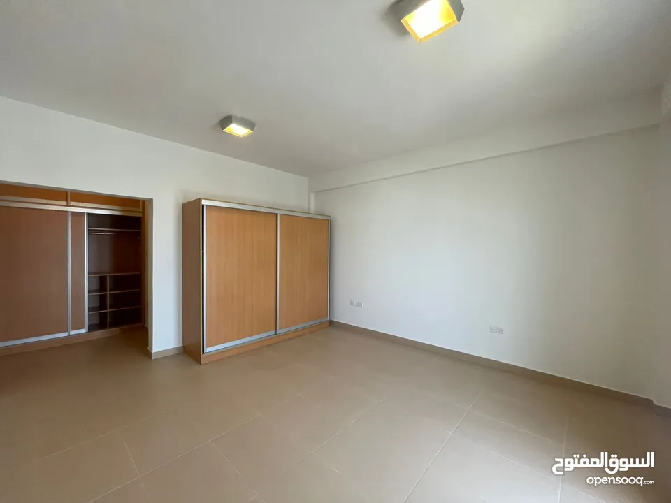 4 BR Villa in Dolphin Village – Bausher for Rent