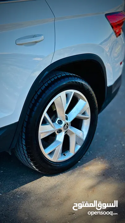 Skoda Kodiak   190 hp  4x4 AWD فحص نخب  إمكانية البيع دفعة وشيكات.