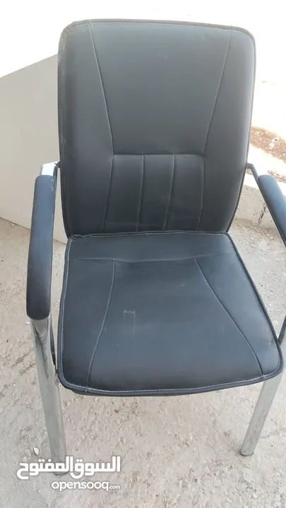 كراسي إنتظار مكتبية بحالة الوكالة