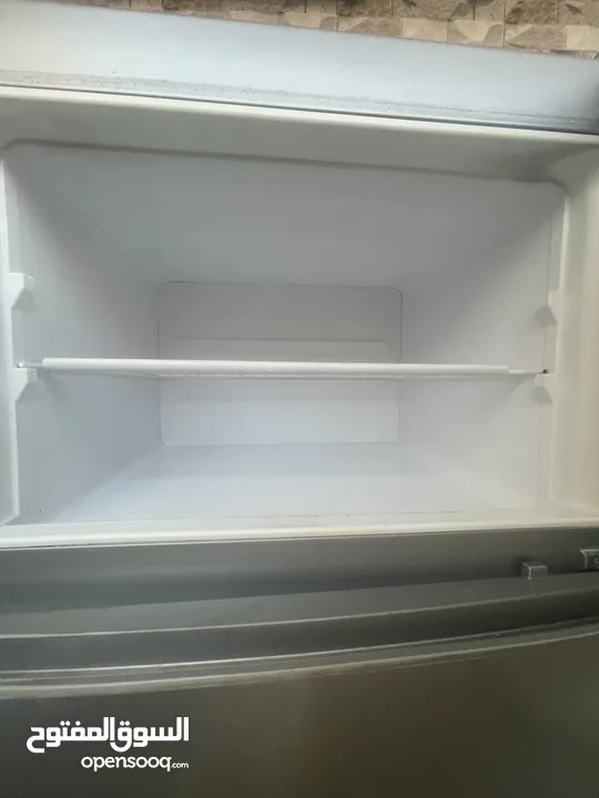 تلاجة بحالة ممتازة