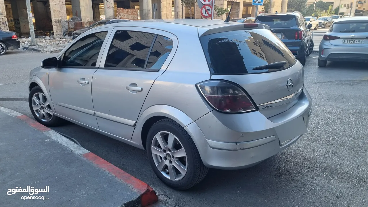Opel Astra 2007