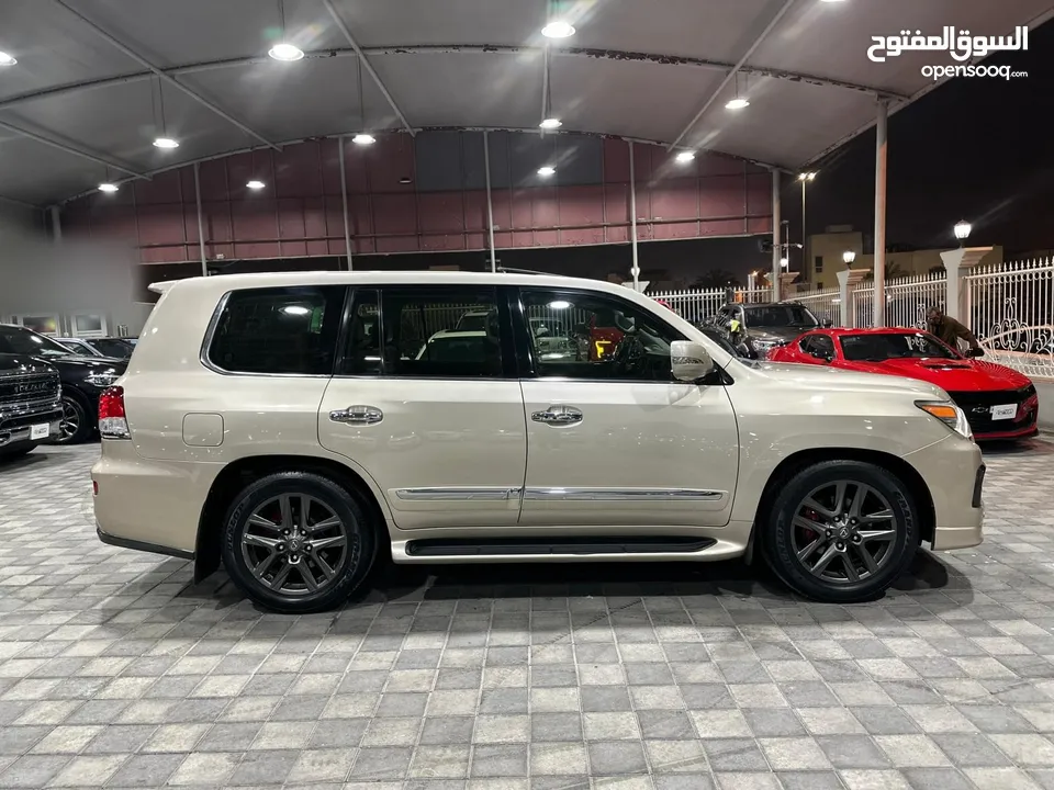 Lexus LX 570