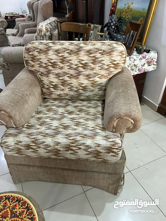 طقم كنب سبع مقاعد