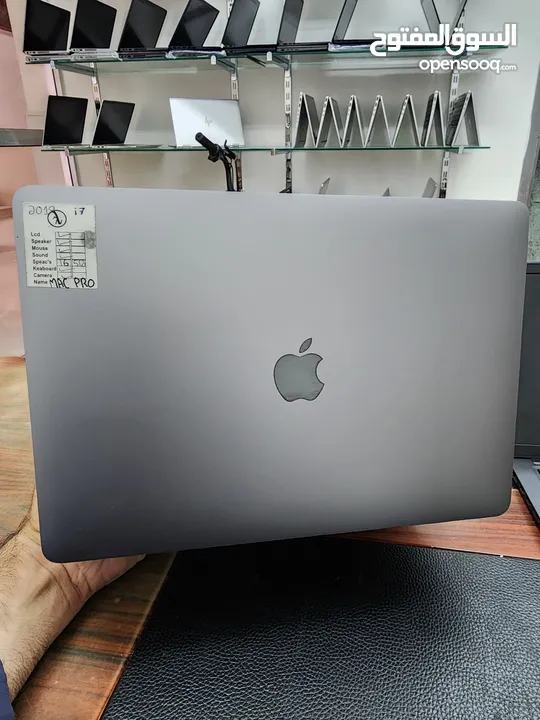 MacBook Pro 2019 core i7 Processor touch bar ratina display