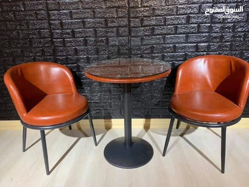 طاولة وسط مع كرسيين بسعر مغرري