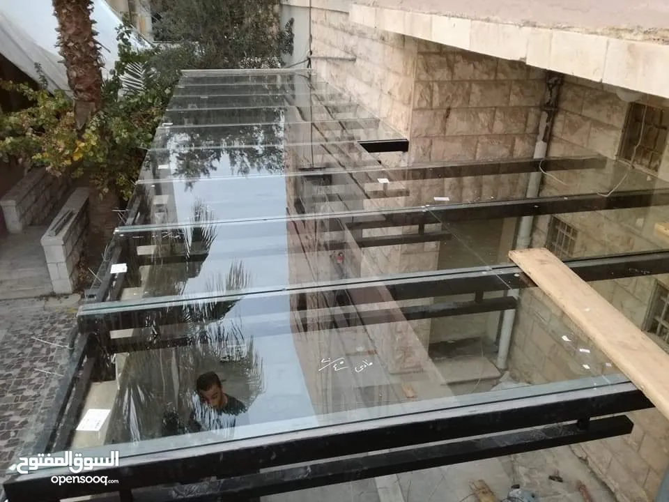 زين للزجاج والمرايا والسيكوريت