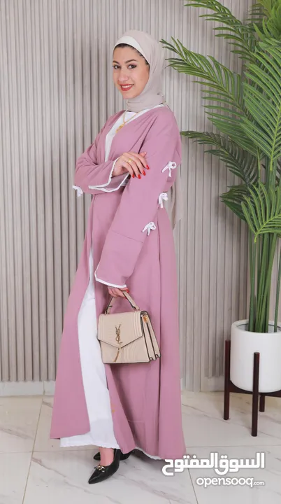 عباية بأناقة راقية ولمسة عصرية   لكل محبات الأناقة، هالعباية المميزة بلونها وتصميمها العصري هي ال