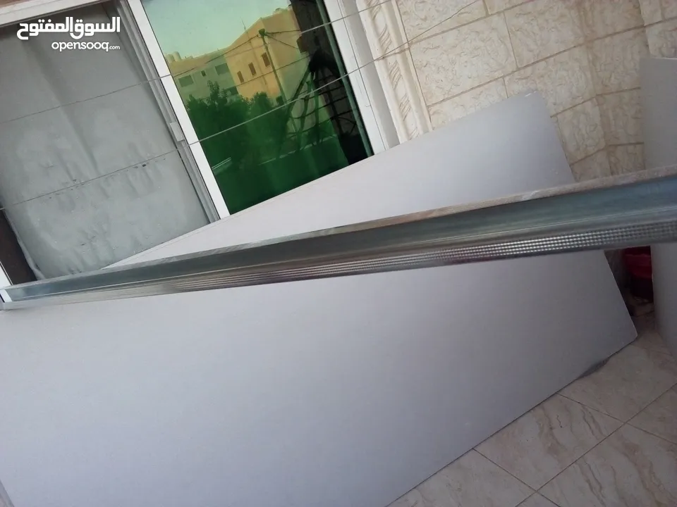 الواح جيمس بورد مع مع حدايد وكبسات  للبيع