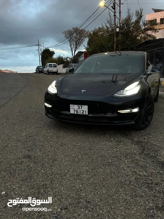 Tesla model 3 mid range 2018