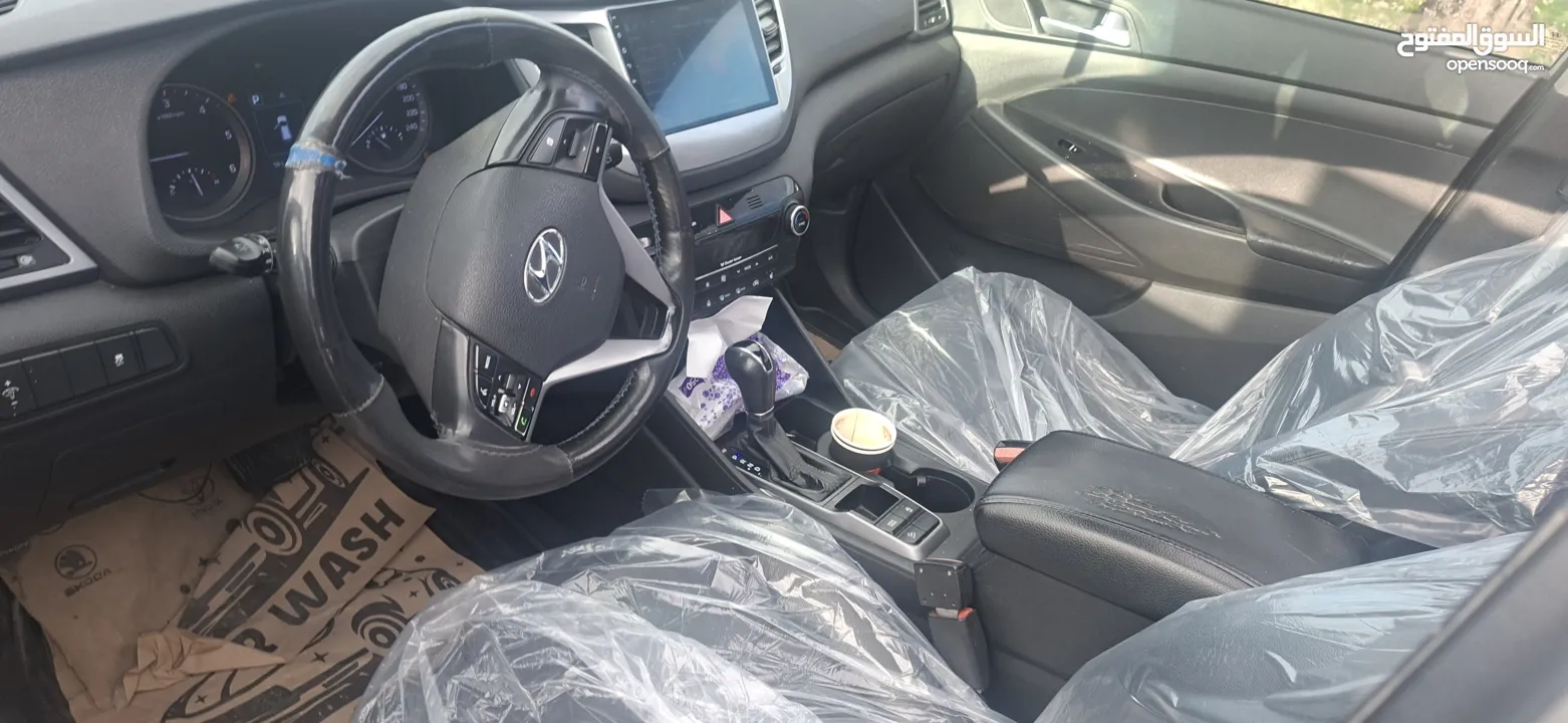 جيب هواندي توسان موديل 2016-ماتور 2000ديزل فل فل اضافات مع فتحة سقف بنوراما الجيب فحص شركة ونخب