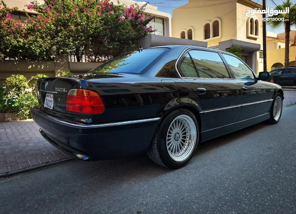 للبيع bmw e38 750il فول ابشن مايشتكي من شي