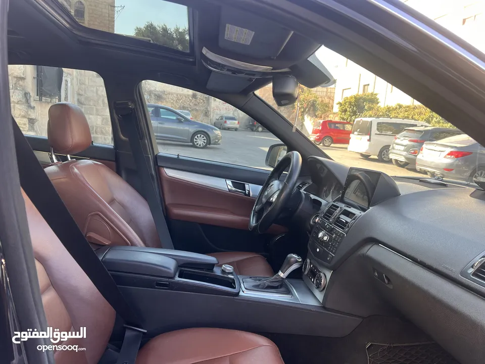 مرسيدس C300 2009