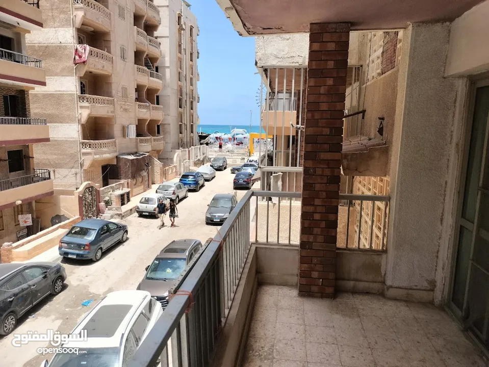 شقة مسجلة للبيع بالنخيل من المالك مباشرة عالبحر - العجمي - اول الساحل