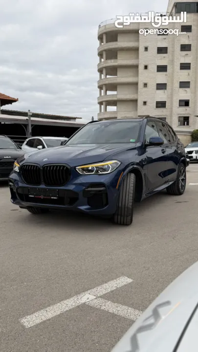 BMW X5 ترخيص 2022 ص محرك 3000 هايبرد plug in/يقطع على الشحنه 80 كيلو متر 399 حصان