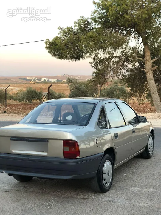 أوبل فيكترا 1991