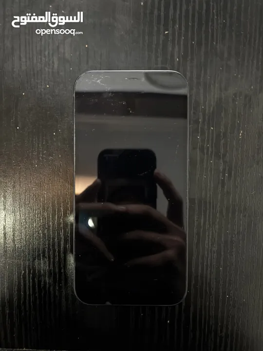 Iphone 12 128gb بحالة الوكالة وبدون اي خدش مع 9 كفرات وشاحن اصلي وكرتونة