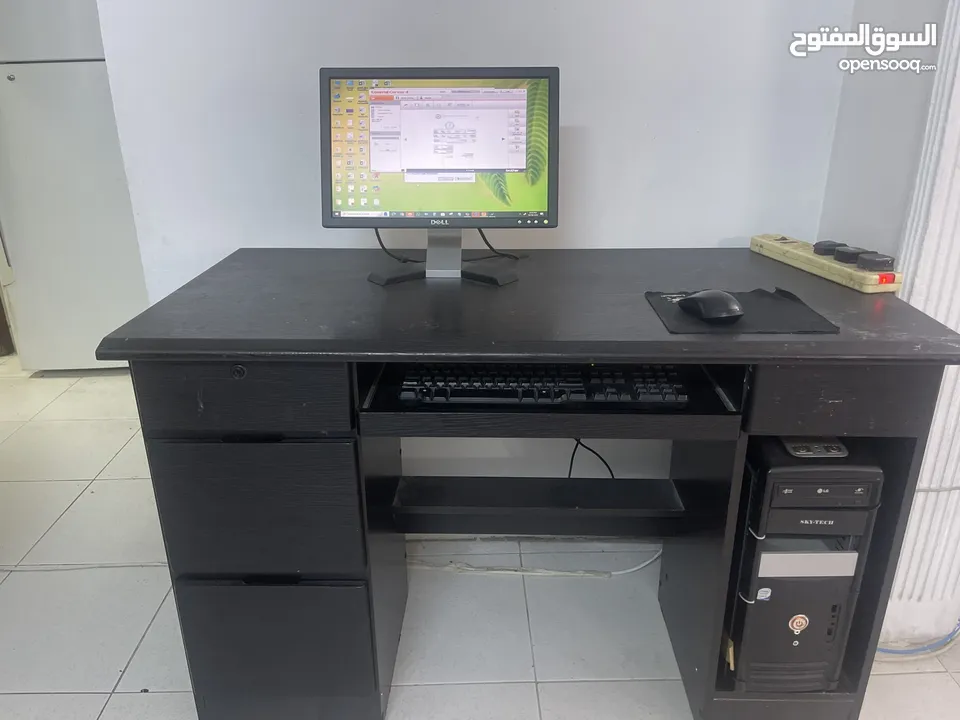 i3 desktop complete pc with table