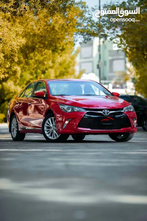 TOYOTA CAMRY – FULL OPTION 2017 RED BEST PRICE EXCELLENT CONDITION
