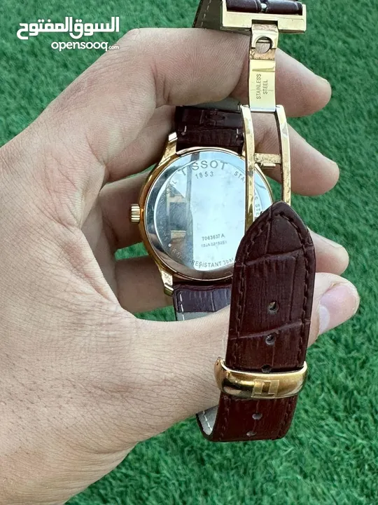 ساعة tissot اصلية بحالة الوكالة ملبوسة لبستين