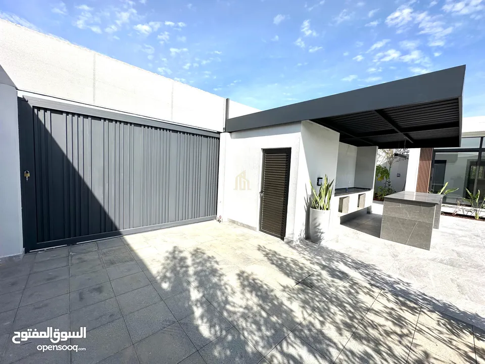 تملك شالية بمواصفات خاصه بجانب قصور وفلل بأجمل مناطق الغور / ref 9421