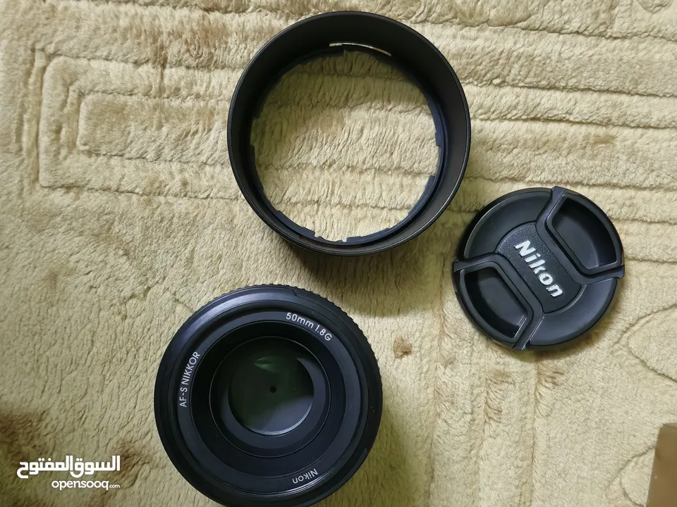 كاميرا نيكون NIKON D7100 للبيع مع عدسة 50 للبيع بشكل منفصل