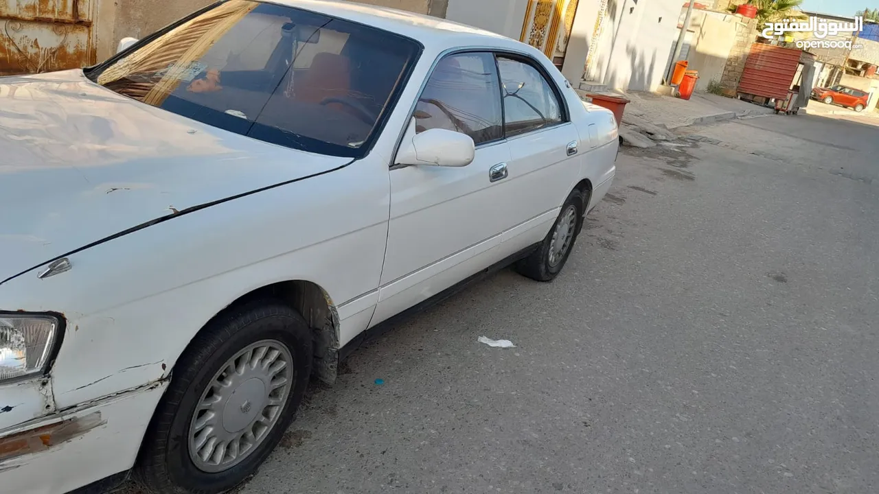 بطه كراون 2000