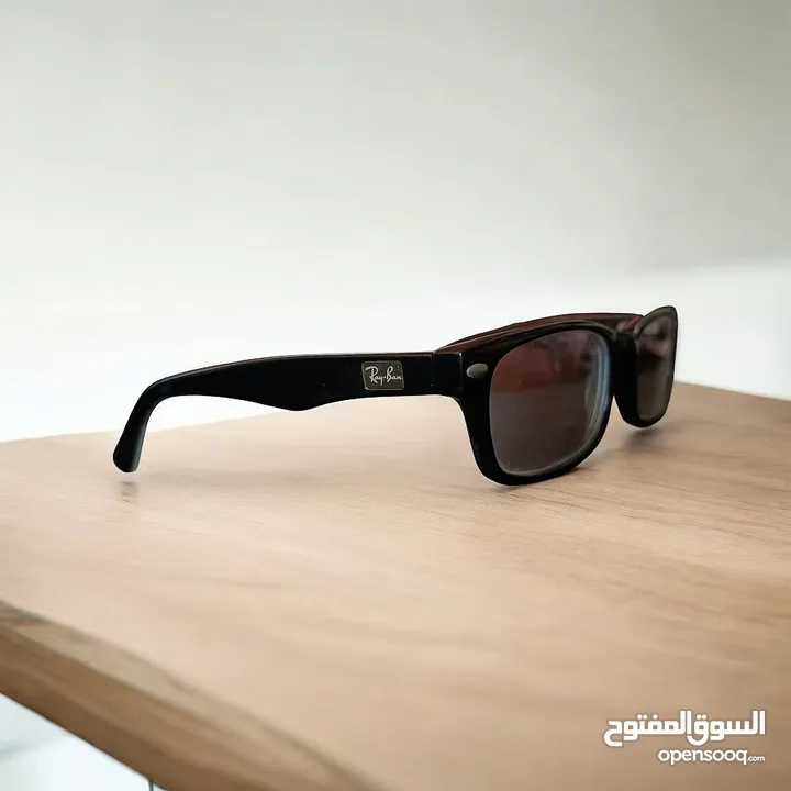 اي قطعة بدينار واحد فقطط